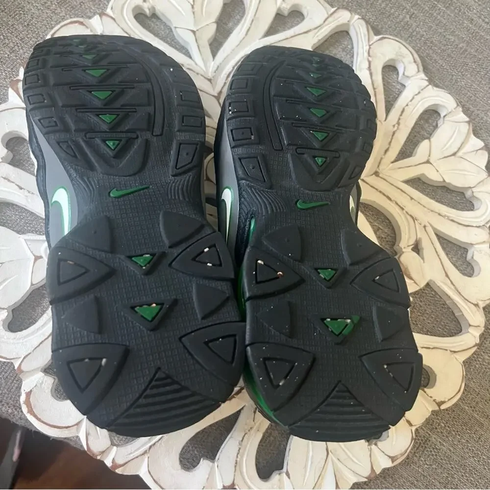 Nike Athletic Shoes Youth 7